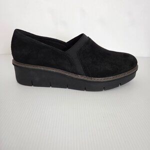 Clarks Women's Airabell Slip On Suede Loafer Shoes Size 8 1/2 US 39 1/2 EU Black